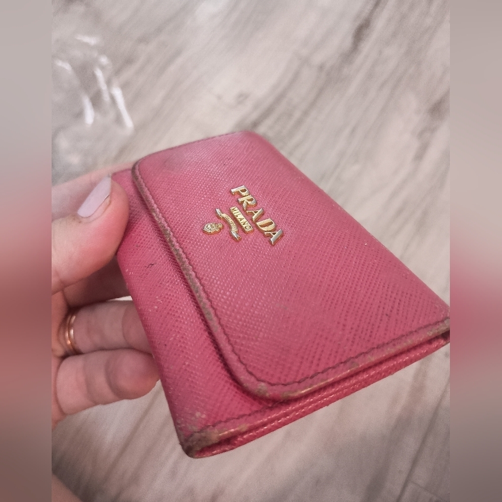 Prada hot pink saffiano leather key holder - Picture 6 of 11